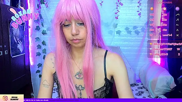 แชท XXX สดของ Roxanbunny1