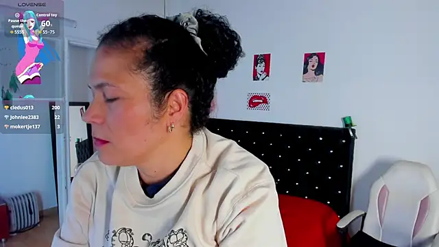 Chat XXX ao vivo de Aliciia_cute1