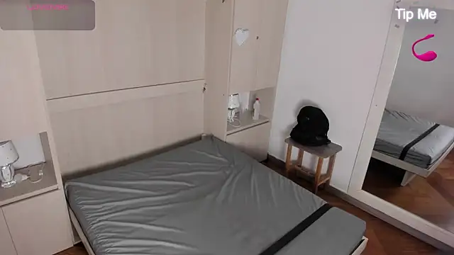 AvaJamess 现场XXX聊天