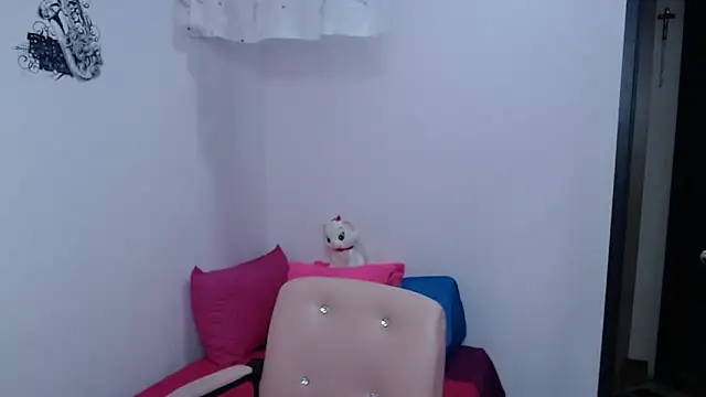 camilavargas_ – Live XXX-chat