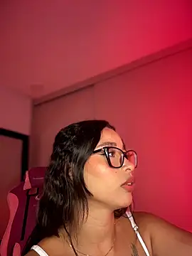Chat +18 de Hips_hannah ao vivo
