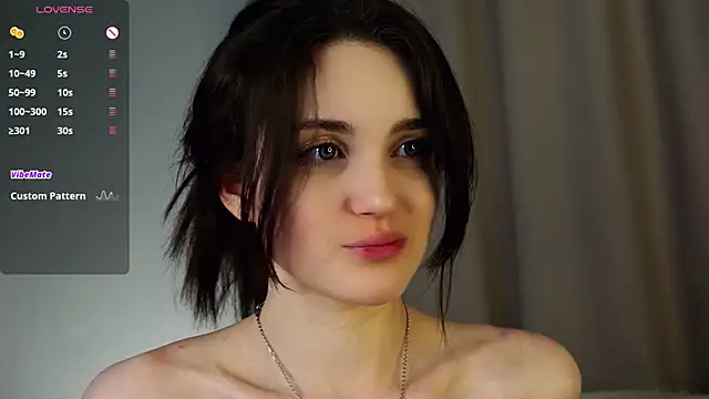 EffieHenri 现场XXX聊天