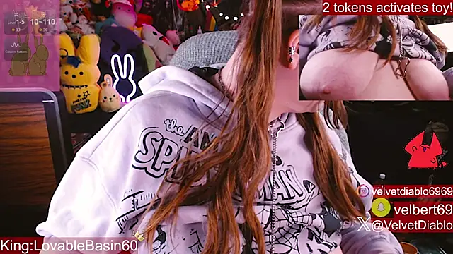 VelvetDiablo élő XXX-chatje