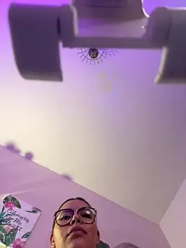 Živý XXX chat GigiiStone