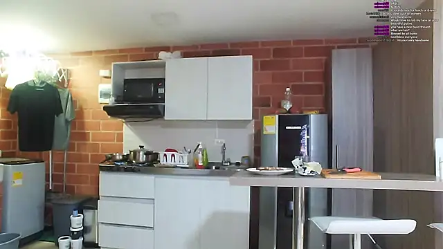 warrenkener Chat XXX in diretta