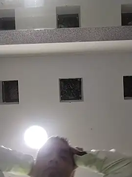 danigarci2307: απευθείας συνομιλία ΧΧΧ