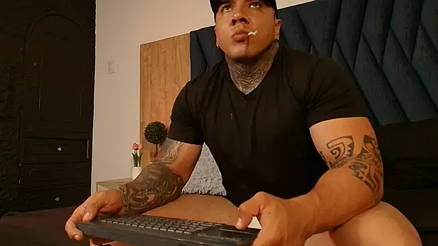 Show modela King-magic na web-kameri