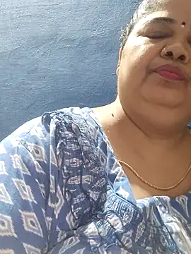 tamilthanushri's Live XXX Chat