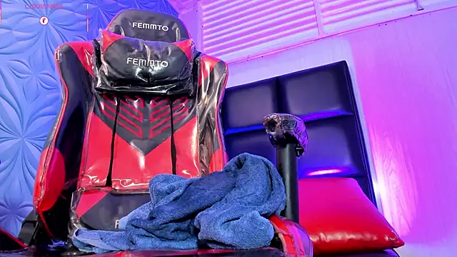 Milk_max_18 Webcam-Show