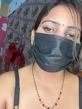 CUTI-NAINA Live XXX Chat