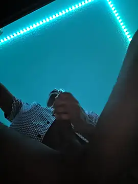 hormoneactivated élő XXX-chatje