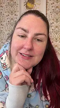 Lacey-BBW Chat XXX live