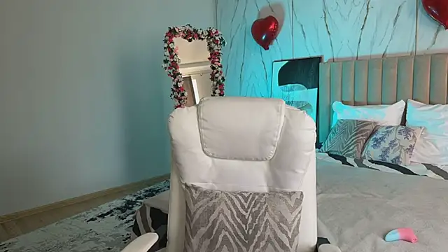 _Vikky_Moon_'s Live XXX Chat