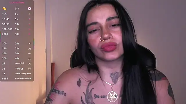 val_bardot Adlı Modelin Canlı XXX Sohbeti