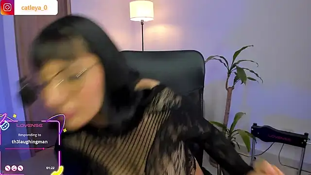 catleya_0 Adlı Modelin Canlı XXX Sohbeti