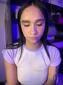 Isabella-Teen's Live XXX Chat