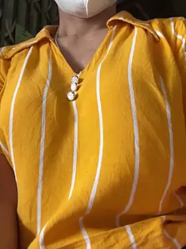 BellaCherishDarling Adlı Modelin Canlı XXX Sohbeti