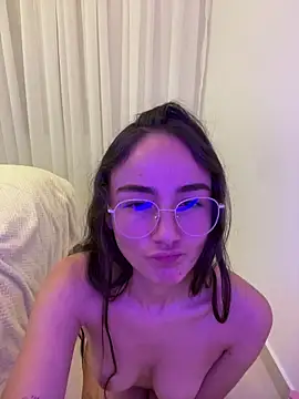 Innerpeace_ Adlı Modelin Web Kamerası Şovu