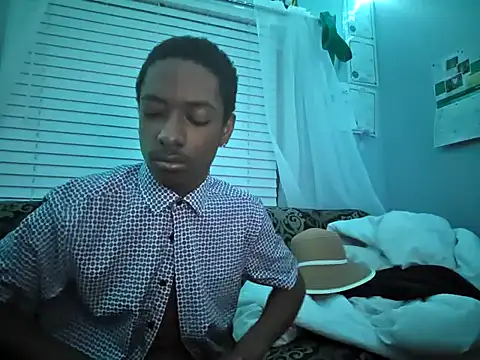 hormoneactivated's Live XXX Chat