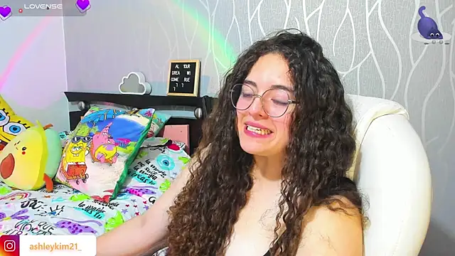 AshleyKim_ Adlı Modelin Web Kamerası Şovu