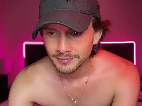 mcklister_kinky_feets Show Webcam