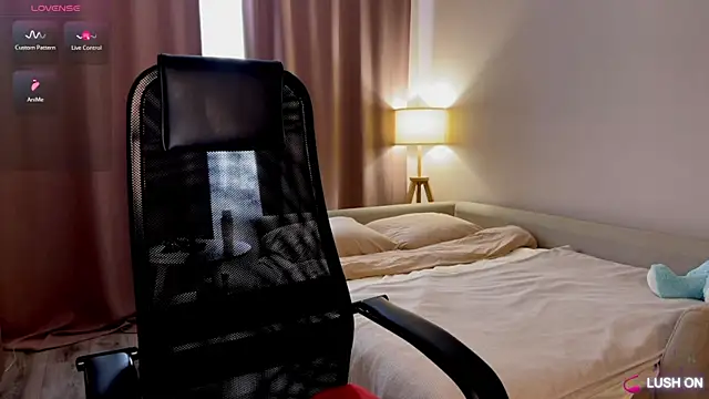 DannaEvan: онлайн-секс-чат