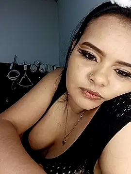Chat +18 de Emily_Rouse23 ao vivo