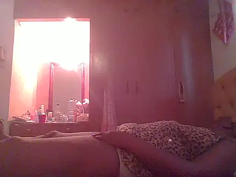 Shaz_brown 即時 XXX 聊天