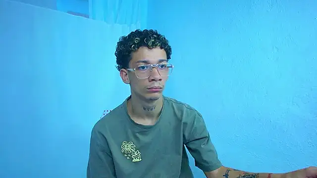 Pokazy przed kamerką – mateodeamjo