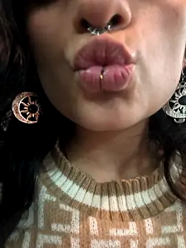 Lila_Desiree Live XXX-Chat