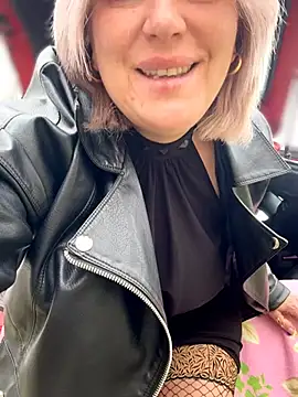 แชท XXX สดของ Milena-MilfaXXX