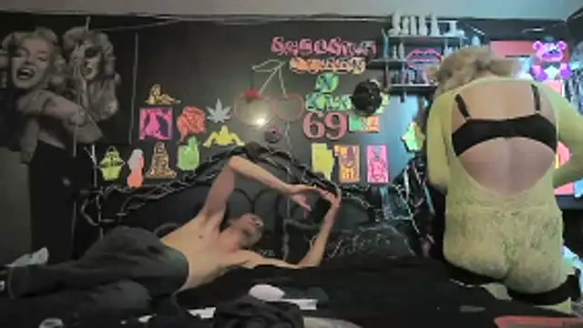 Онлайн чат XXX Splash_Queen420