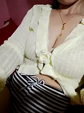 Chatroom XXX en direct de Mryy-ryy