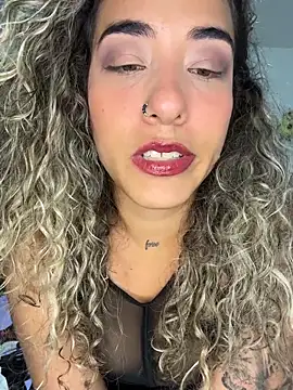 Chatroom XXX en direct de Melina-54