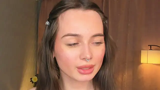 YvonneRobes Live XXX-chat