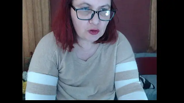 PlayfullMature live XXX chat