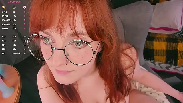 Alice_CutePerv Chat XXX in diretta