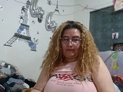 Perla1981-- – Live XXX-chat