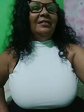 Amarantha25's Live XXX Chat