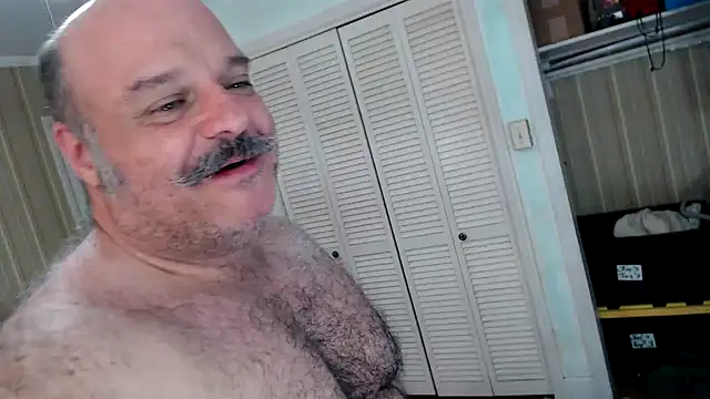 bullmusclejoe's Webcam Show