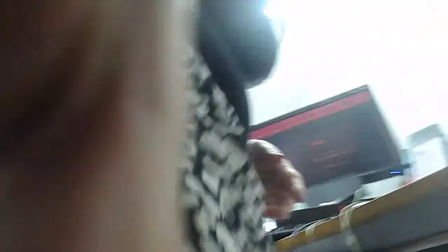 latinalili9: απευθείας συνομιλία ΧΧΧ