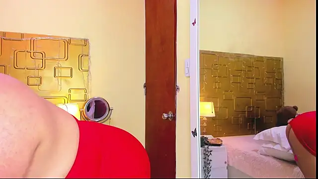 Czat XXX na żywo – Julia_Haye