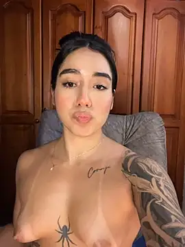 KaditaNavarro Show Webcam