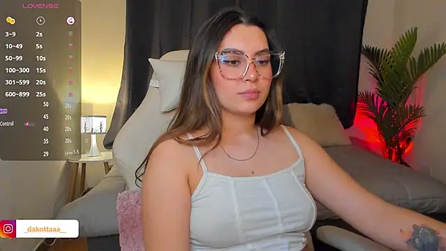 dakottaa_ Live XXX-chat