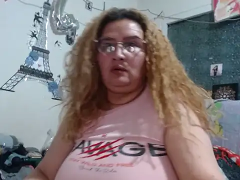 Perla1981--'s Live XXX Chat