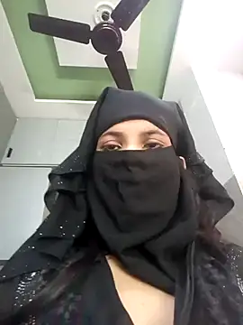 Aafreen_36 Adlı Modelin Canlı XXX Sohbeti