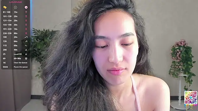 FlirtyAuraのライブXXXチャット