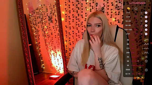 AnyaTaylor_'s Live XXX Chat