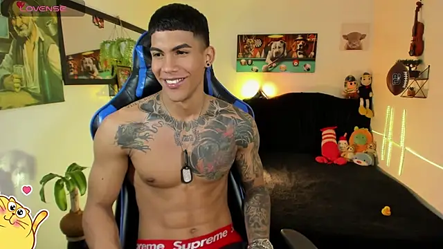 Damian_latinxxx's Live XXX Chat