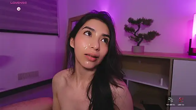 Samantha_night__: διαδικτυακό σόου στην κάμερα